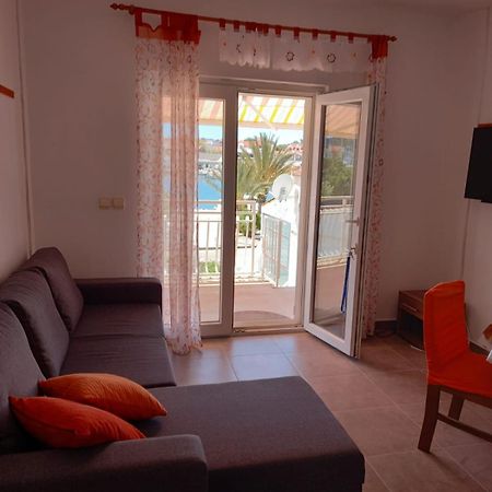 יזרה Apartman Rebeka מראה חיצוני תמונה