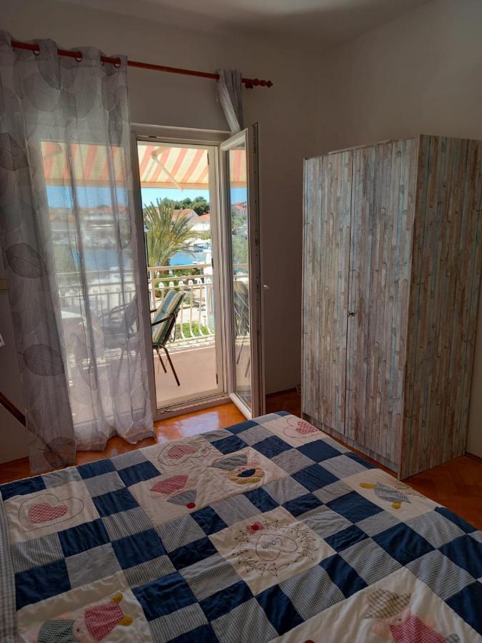 יזרה Apartman Rebeka מראה חיצוני תמונה