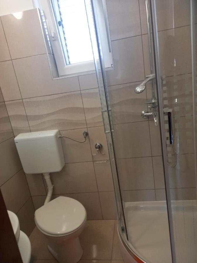 יזרה Apartman Rebeka מראה חיצוני תמונה